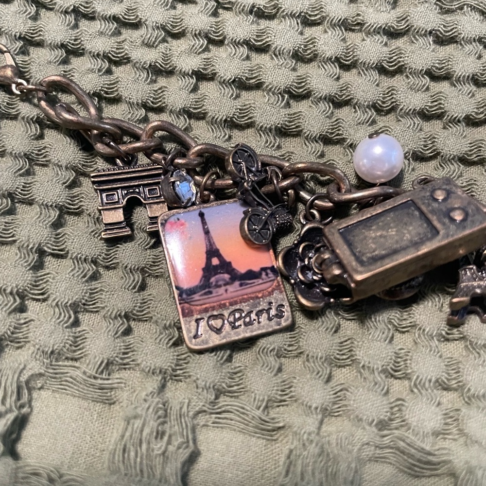 Vintage Claire’s Charm Bracelet - Picture 3 of 5